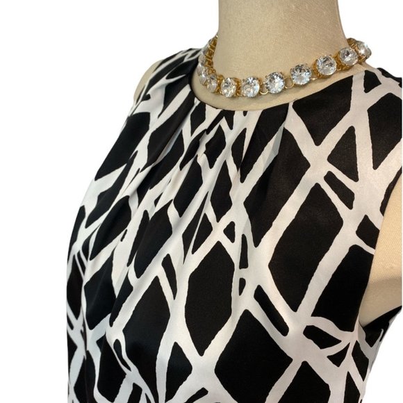 LIZ CLAIBORNE Top Sleeveless Black & White Soft Pleats Sz M - Picture 5 of 12